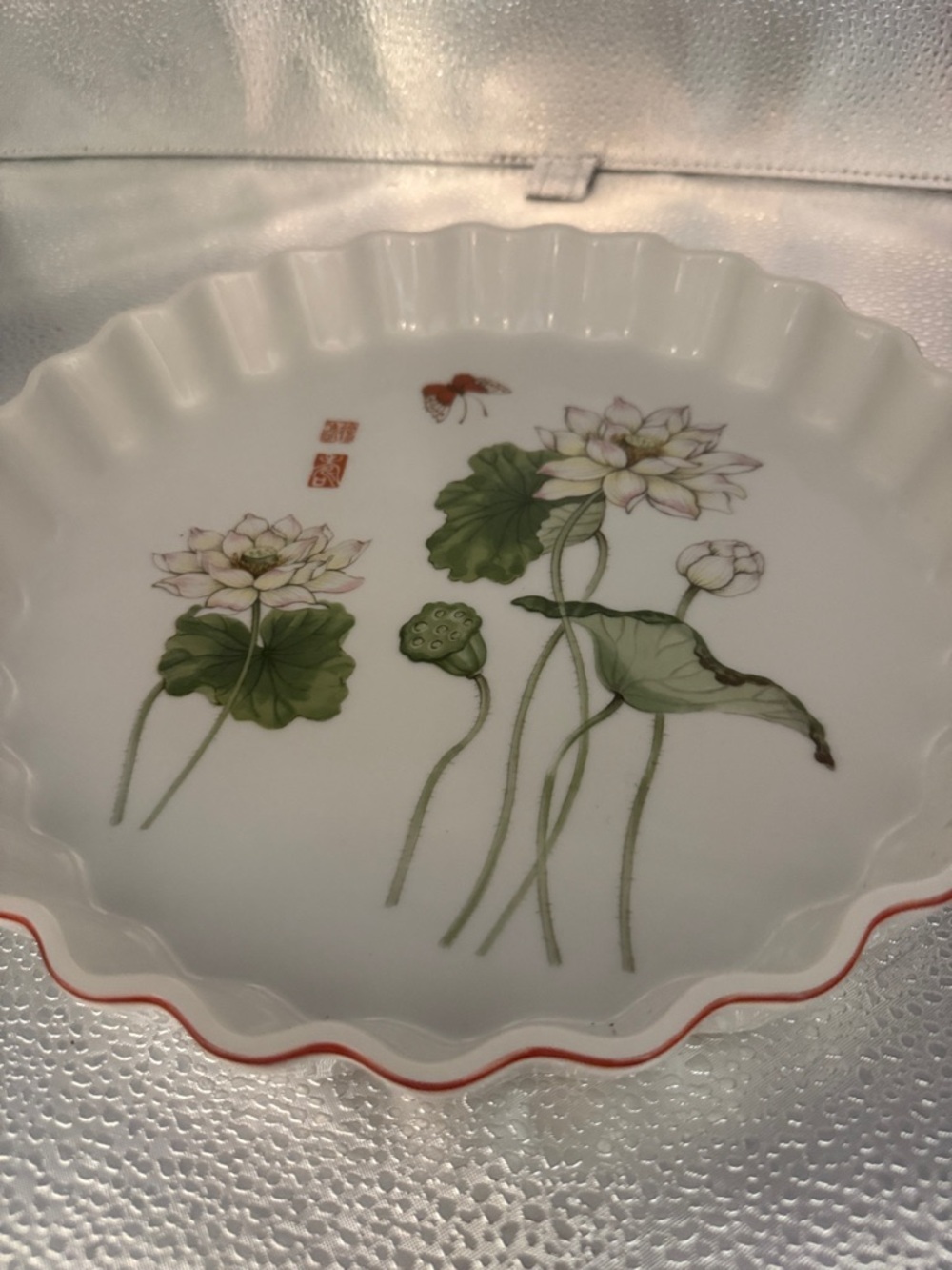 Vintage porcelain quiche lotus pattern pan from Tuscany collection